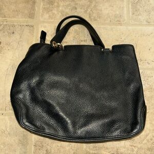 Michael Kors Elegant Black Leather Tote Bag